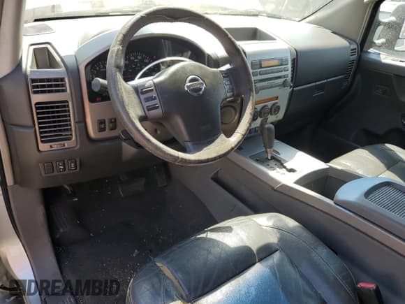 ✅ 2006 Nissan Titan SE • VIN: 1N6AA06A66N564374 • Лот: 71579294. Опубликован ранее на Copart с пробегом 251 287 миль. Бесплатный доступ к архиву аукционных продаж из США и подробный отчёт об истории автомобиля на DreamBid. Изображение 8.