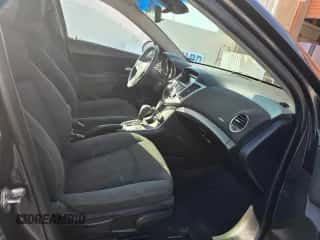 2011 Chevrolet Cruze ECO 1XF z VIN 1G1PJ5S94B7218448, wystawiony jako Copart lot #84367285 z przebiegiem 133 741 mil mil oraz Czysty tytuł • Clean title. Historia ofert i sprzedaży dostępna na DreamBid. Obrazek 5.