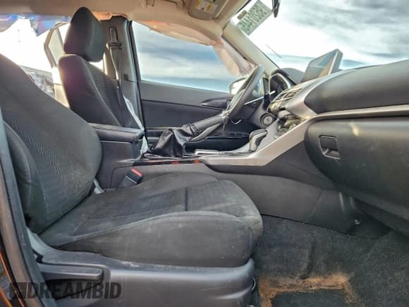 ✅ 2019 Mitsubishi Eclipse Cross LE • VIN: JA4AT4AA6KZ011524 • Lot: 95201445. Listed on Copart with 90,076 mi. Free auction sales archive from the USA and detailed vehicle history report at DreamBid. Image 7.