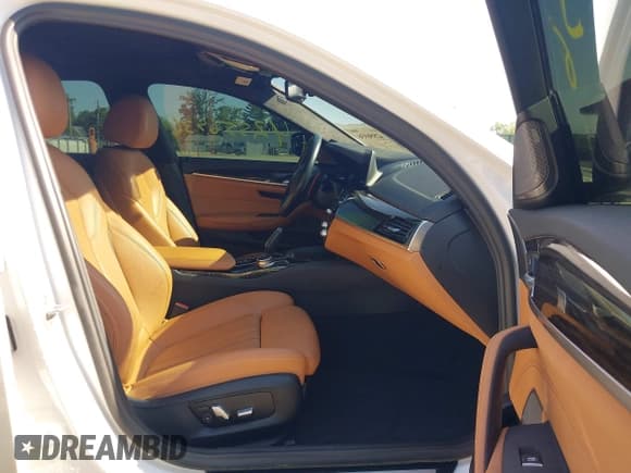 ✅ 2018 BMW 5 Series 540i xDrive • VIN: WBAJE7C59JG892017 • Lot: 42556936. Listed on IAAI with 55,170 mi. Free auction sales archive from the USA and detailed vehicle history report at DreamBid. Image 5.