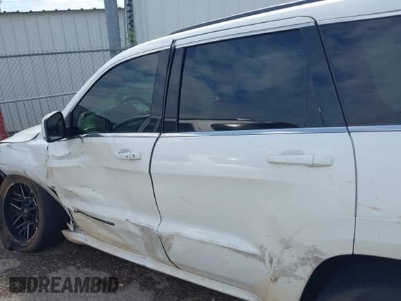 ✅ 2016 Jeep Grand Cherokee Overland • VIN: 1C4RJFCG9GC389505 • Lot: 42608098. Wystawiony na IAAI z przebiegiem 145 610 mil. Bezpłatny archiwum sprzedaży aukcyjnych z USA i szczegółowy raport historii pojazdu na DreamBid. Zdjęcie 6.