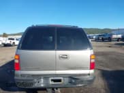 ✅ 2001 Chevrolet Suburban LT • VIN: 3GNGK26U91G242031 • Lot: 43443727. Listed on IAAI with Not provided. Free auction sales archive from the USA and detailed vehicle history report at DreamBid. Image 17.