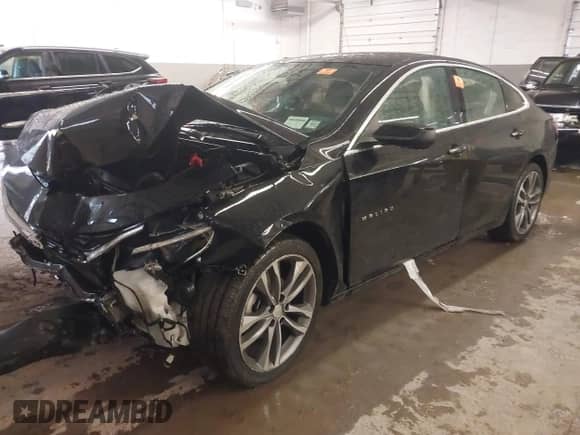 2022 Chevrolet Malibu LT z VIN 1G1ZD5STXNF124161, wystawiony jako IAAI lot #43594417 z przebiegiem 110 894 mil mil oraz . Historia ofert i sprzedaży dostępna na DreamBid. Obrazek 2.