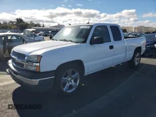 ✅ 2005 Chevrolet Silverado 1500 LS • VIN: 1GCEC19T55Z135851 • Lot: 91927505. Wystawiony na Copart z przebiegiem 129 701 mil. Bezpłatny archiwum sprzedaży aukcyjnych z USA i szczegółowy raport historii pojazdu na DreamBid. Zdjęcie 1.