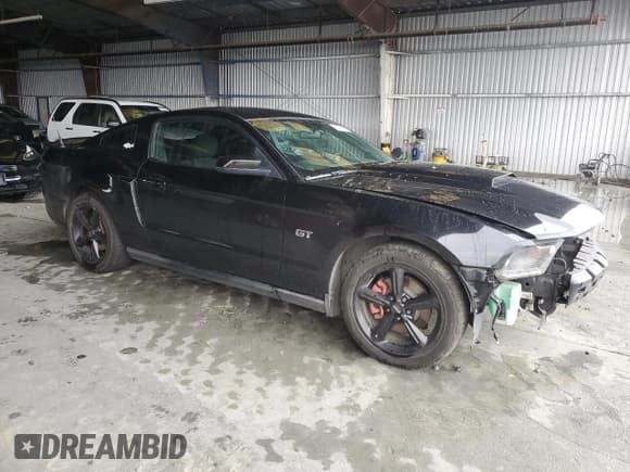 ✅ 2010 Ford Mustang GT • VIN: 1ZVBP8CH2A5136765 • Лот: 82429295. Опубликован ранее на Copart с пробегом 120 913 миль. Бесплатный доступ к архиву аукционных продаж из США и подробный отчёт об истории автомобиля на DreamBid. Изображение 4.