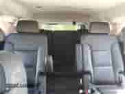 2020 Chevrolet Tahoe Premier z VIN 1GNSKCKJ4LR294570, wystawiony jako Copart lot #53362385 z przebiegiem 95 015 mil mil oraz Szkoda całkowita • Salvage title. Historia ofert i sprzedaży dostępna na DreamBid. Obrazek 10.