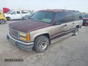 ✅ 1993 GMC Suburban • VIN: 1GKEC16KXPJ734150 • Lot: 42114021. Listed on IAAI with 254,501 mi. Free auction sales archive from the USA and detailed vehicle history report at DreamBid. Image 2.