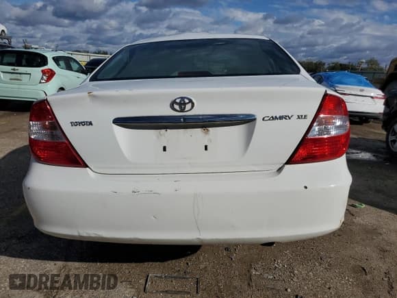 ✅ 2002 Toyota Camry XLE • VIN: 4T1BE32K42U068769 • Лот: 90386655. Опубликован ранее на Copart с пробегом 175 972 миль. Бесплатный доступ к архиву аукционных продаж из США и подробный отчёт об истории автомобиля на DreamBid. Изображение 6.