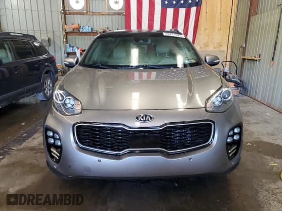 ✅ 2019 Kia Sportage SX Turbo • VIN: KNDPRCA61K7530044 • Lot: 68431975. Wystawiony na Copart z przebiegiem 106 948 mil. Bezpłatny archiwum sprzedaży aukcyjnych z USA i szczegółowy raport historii pojazdu na DreamBid. Zdjęcie 5.