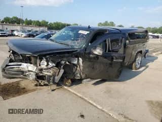 2008 Chevrolet Silverado 1500 1LT z VIN 1GCEK19068E160598, wystawiony jako Copart lot #69195745 z przebiegiem 361 049 mil mil oraz Czysty tytuł • Clean title. Historia ofert i sprzedaży dostępna na DreamBid. Obrazek 1.