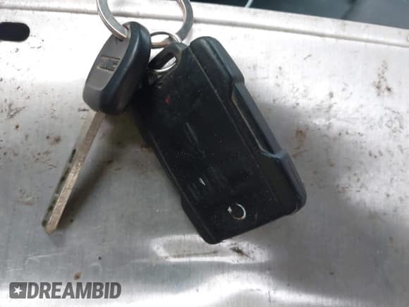 ✅ 2018 Chevrolet Silverado 2500HD LT • VIN: 1GC1KVEYXJF235496 • Лот: 41335300. Опубликован ранее на IAAI с пробегом 208 408 миль. Бесплатный доступ к архиву аукционных продаж из США и подробный отчёт об истории автомобиля на DreamBid. Изображение 11.