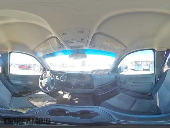 ✅ 2007 Chevrolet Silverado 2500HD Work Truck • VIN: 1GCHC29K37E505571 • Лот: 86473685. Опубликован ранее на Copart с пробегом Не указан. Бесплатный доступ к архиву аукционных продаж из США и подробный отчёт об истории автомобиля на DreamBid. Изображение 14.