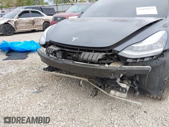 ✅ 2020 Tesla Model 3 Long Range • VIN: 5YJ3E1EB2LF616447 • Lot: 43499455. Listed on IAAI with 60,180 mi. Free auction sales archive from the USA and detailed vehicle history report at DreamBid. Image 6.