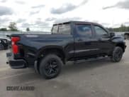 ✅ 2022 Chevrolet Silverado 1500 LT Trail Boss • VIN: 1GCPYFED3NZ156056 • Lot: 69638655. Wystawiony na Copart z przebiegiem 48 015 mil. Bezpłatny archiwum sprzedaży aukcyjnych z USA i szczegółowy raport historii pojazdu na DreamBid. Zdjęcie 3.