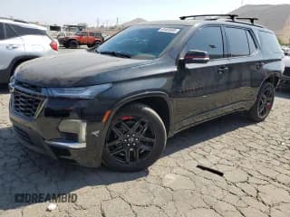 ✅ 2022 Chevrolet Traverse Premier • VIN: 1GNERKKW1NJ122092 • Lot: 65463055. Wystawiony na Copart z przebiegiem 40 100 mil. Bezpłatny archiwum sprzedaży aukcyjnych z USA i szczegółowy raport historii pojazdu na DreamBid. Zdjęcie 1.