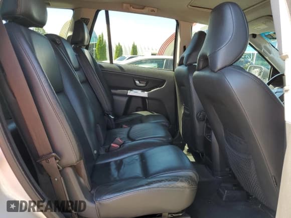 ✅ 2006 Volvo XC90 4.4L V8 • VIN: YV4CZ852261249668 • Lot: 69942725. Wystawiony na Copart z przebiegiem 215 494 mil. Bezpłatny archiwum sprzedaży aukcyjnych z USA i szczegółowy raport historii pojazdu na DreamBid. Zdjęcie 11.