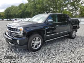 ✅ 2017 Chevrolet Silverado 1500 High Country • VIN: 3GCUKTEJ6HG434199 • Лот: 70736925. Опубликован ранее на Copart с пробегом 181 562 миль. Бесплатный доступ к архиву аукционных продаж из США и подробный отчёт об истории автомобиля на DreamBid. Изображение 1.