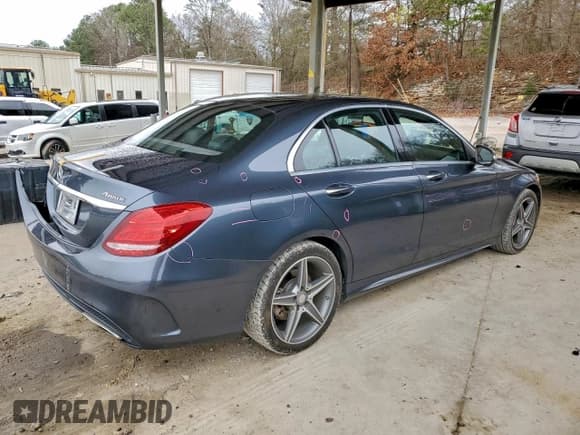 ✅ 2015 Mercedes-Benz C 300 • VIN: 55SWF4KB4FU027144 • Lot: 94634585. Wystawiony na Copart z przebiegiem 102 559 mil. Bezpłatny archiwum sprzedaży aukcyjnych z USA i szczegółowy raport historii pojazdu na DreamBid. Zdjęcie 3.