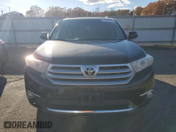 ✅ 2012 Toyota Highlander Limited • VIN: 5TDDK3EH7CS134436 • Lot: 91999215. Listed on Copart with 95,745 mi. Free auction sales archive from the USA and detailed vehicle history report at DreamBid. Image 5.