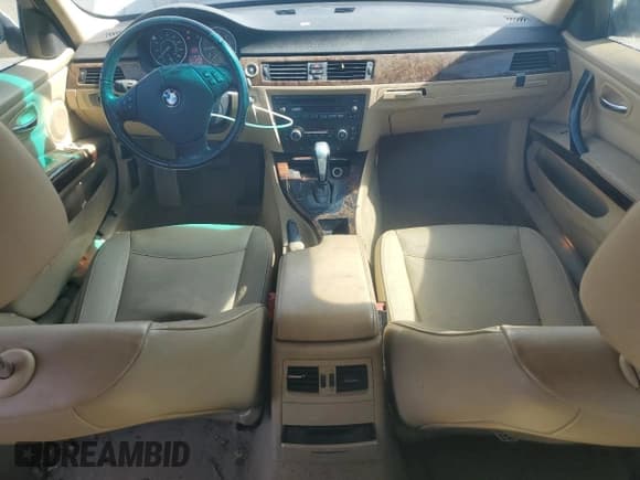 ✅ 2009 BMW 3 Series 328i • VIN: WBAPH73509E126590 • Lot: 87413465. Listed on Copart with 200,218 mi. Free auction sales archive from the USA and detailed vehicle history report at DreamBid. Image 8.