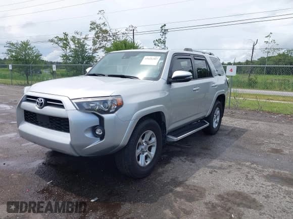 ✅ 2022 Toyota 4Runner SR5 Premium • VIN: JTEFU5JR4N5273974 • Lot: 42436307. Listed on IAAI with 42,281 mi. Free auction sales archive from the USA and detailed vehicle history report at DreamBid. Image 2.