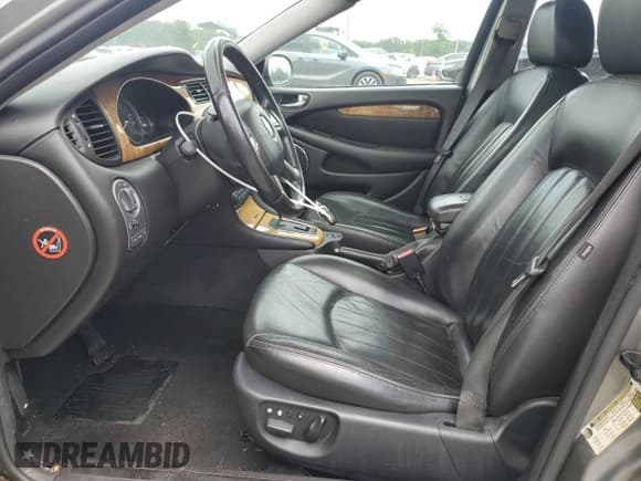 ✅ 2008 Jaguar X-Type • VIN: SAJWA51A48WJ36895 • Лот: 65097445. Опубликован ранее на Copart с пробегом 96 311 миль. Бесплатный доступ к архиву аукционных продаж из США и подробный отчёт об истории автомобиля на DreamBid. Изображение 7.