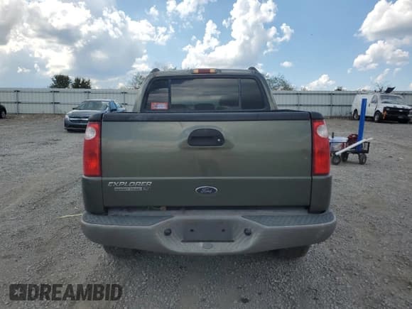 ✅ 2003 Ford Explorer Sport Trac XLS • VIN: 1FMZU77E23UA99709 • Lot: 71023125. Listed on Copart with 143,226 mi. Free auction sales archive from the USA and detailed vehicle history report at DreamBid. Image 6.