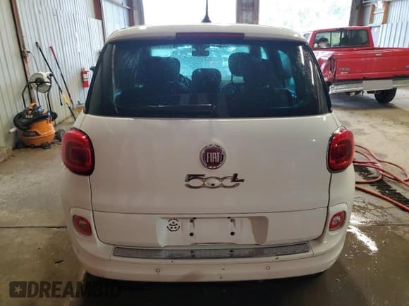 ✅ 2014 FIAT 500L Easy • VIN: ZFBCFABH1EZ025922 • Lot: 54549505. Listed on Copart with 54,331 mi. Free auction sales archive from the USA and detailed vehicle history report at DreamBid. Image 6.