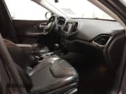 ✅ 2019 Jeep Cherokee Trailhawk Elite • VIN: 1C4PJMBX8KD298807 • Lot: 41107062. Listed on IAAI with 79,685 mi. Free auction sales archive from the USA and detailed vehicle history report at DreamBid. Image 5.