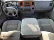 2006 Dodge 1500 SLT z VIN 1D7HU18206S512332, wystawiony jako Copart lot #80126355 z przebiegiem 155 881 mil mil oraz Szkoda całkowita • Salvage title. Historia ofert i sprzedaży dostępna na DreamBid. Obrazek 8.