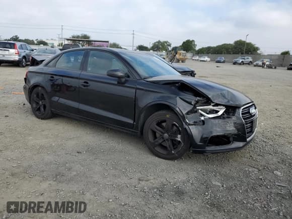 ✅ 2017 Audi A3 Premium • VIN: WAUAUGFFXH1034401 • Лот: 82754645. Опубликован ранее на Copart с пробегом 91 389 миль. Бесплатный доступ к архиву аукционных продаж из США и подробный отчёт об истории автомобиля на DreamBid. Изображение 4.