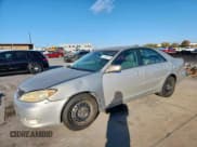 ✅ 2005 Toyota Camry LE • VIN: 4T1BE32K65U975141 • Лот: 91696705. Опубликован ранее на Copart с пробегом 253 111 миль. Бесплатный доступ к архиву аукционных продаж из США и подробный отчёт об истории автомобиля на DreamBid. Изображение 1.