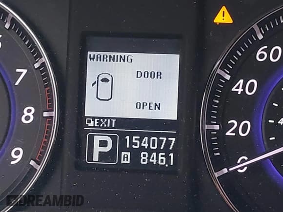 ✅ 2013 Infiniti FX • VIN: JN8CS1MU1DM141205 • Lot: 42332391. Listed on IAAI with 154,077 mi. Free auction sales archive from the USA and detailed vehicle history report at DreamBid. Image 15.