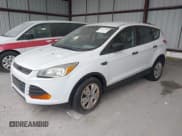 ✅ 2014 Ford Escape S • VIN: 1FMCU0F70EUD09999 • Lot: 43675400. Wystawiony na IAAI z przebiegiem Nie podano. Bezpłatny archiwum sprzedaży aukcyjnych z USA i szczegółowy raport historii pojazdu na DreamBid. Zdjęcie 2.