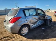 ✅ 2010 Nissan Versa S • VIN: 3N1BC1CP1AL421926 • Lot: 92238065. Wystawiony na Copart z przebiegiem 68 644 mil. Bezpłatny archiwum sprzedaży aukcyjnych z USA i szczegółowy raport historii pojazdu na DreamBid. Zdjęcie 3.