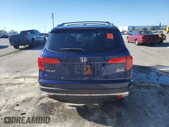 ✅ 2018 Honda Pilot Elite • VIN: 5FNYF6H05JB023270 • Lot: 86547055. Wystawiony na Copart z przebiegiem 73 044 mil. Bezpłatny archiwum sprzedaży aukcyjnych z USA i szczegółowy raport historii pojazdu na DreamBid. Zdjęcie 6.