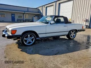 ✅ 1982 Mercedes-Benz 380 SL • VIN: WDBBA45A4CB008561 • Lot: 86286905. Wystawiony na Copart z przebiegiem 142 446 mil. Bezpłatny archiwum sprzedaży aukcyjnych z USA i szczegółowy raport historii pojazdu na DreamBid. Zdjęcie 1.