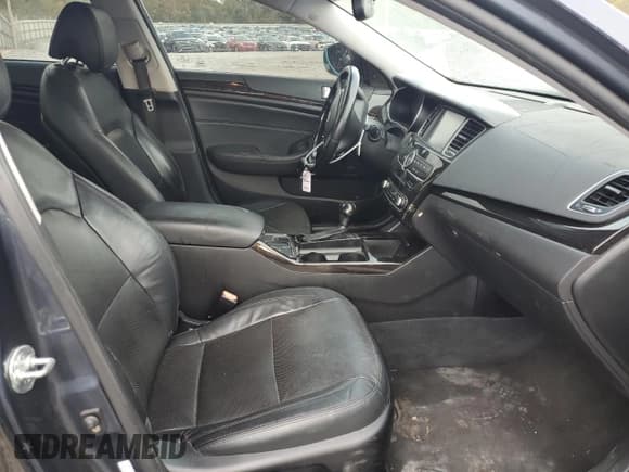 ✅ 2014 Kia Cadenza Premium • VIN: KNALN4D72E5142077 • Lot: 87441335. Wystawiony na Copart z przebiegiem 163 235 mil. Bezpłatny archiwum sprzedaży aukcyjnych z USA i szczegółowy raport historii pojazdu na DreamBid. Zdjęcie 7.