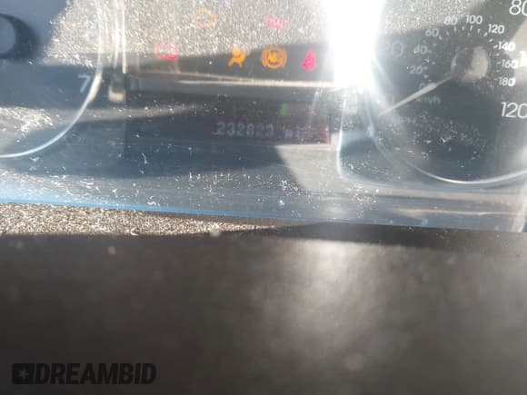 ✅ 2006 Lincoln Zephyr • VIN: 3LNHM26156R611715 • Lot: 41330153. Listed on IAAI with 232,823 mi. Free auction sales archive from the USA and detailed vehicle history report at DreamBid. Image 15.