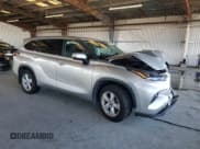 ✅ 2022 Toyota Highlander Hybrid LE • VIN: 5TDBBRCH9NS554960 • Лот: 87237015. Опубликован ранее на Copart с пробегом 52 954 миль. Бесплатный доступ к архиву аукционных продаж из США и подробный отчёт об истории автомобиля на DreamBid. Изображение 4.