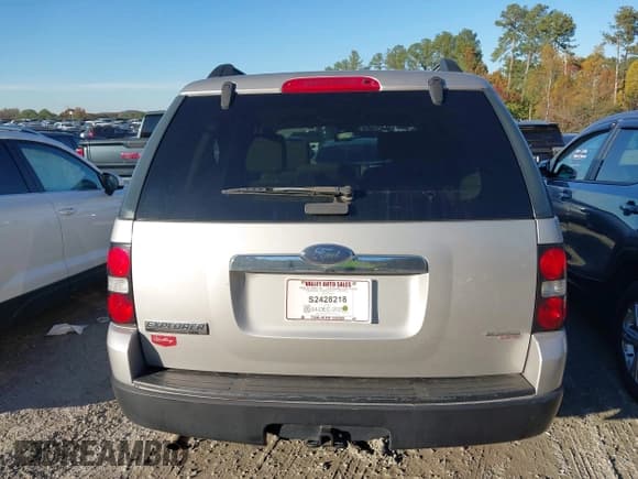 ✅ 2007 Ford Explorer XLT • VIN: 1FMEU63E37UA95110 • Lot: 43613938. Listed on IAAI with 207,406 mi. Free auction sales archive from the USA and detailed vehicle history report at DreamBid. Image 16.