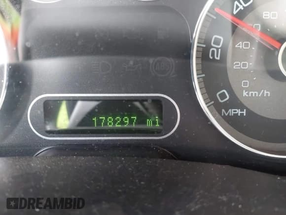 ✅ 2008 Ford Taurus X SEL • VIN: 1FMDK02W38GA43355 • Lot: 42380357. Listed on IAAI with 178,297 mi. Free auction sales archive from the USA and detailed vehicle history report at DreamBid. Image 15.