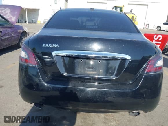 ✅ 2013 Nissan Maxima S • VIN: 1N4AA5AP9DC821411 • Lot: 42598453. Listed on IAAI with 127,088 mi. Free auction sales archive from the USA and detailed vehicle history report at DreamBid. Image 17.