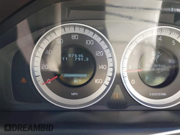 ✅ 2012 Volvo XC60 PZEV • VIN: YV4940DL8C2265691 • Lot: 41536642. Wystawiony na IAAI z przebiegiem 87 646 mil. Bezpłatny archiwum sprzedaży aukcyjnych z USA i szczegółowy raport historii pojazdu na DreamBid. Zdjęcie 7.