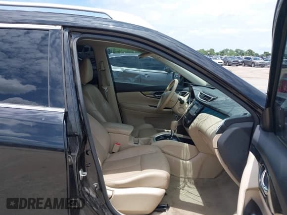 ✅ 2014 Nissan Rogue SV • VIN: 5N1AT2MT1EC769149 • Lot: 42637377. Wystawiony na IAAI z przebiegiem 198 468 mil. Bezpłatny archiwum sprzedaży aukcyjnych z USA i szczegółowy raport historii pojazdu na DreamBid. Zdjęcie 5.