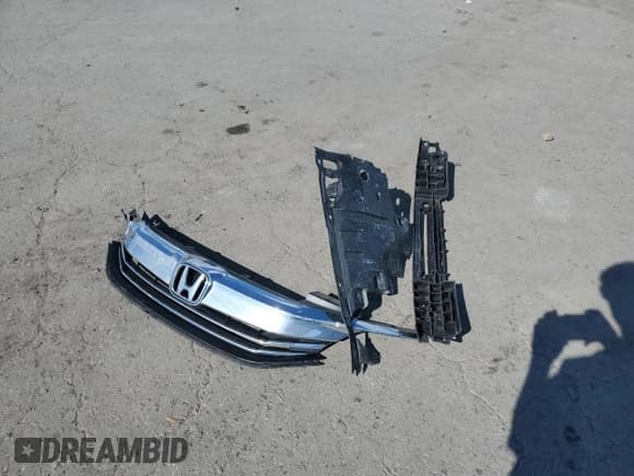 ✅ 2017 Honda Accord EX-L • VIN: 1HGCR3F8XHA037307 • Lot: 70958485. Wystawiony na Copart z przebiegiem 72 653 mil. Bezpłatny archiwum sprzedaży aukcyjnych z USA i szczegółowy raport historii pojazdu na DreamBid. Zdjęcie 12.