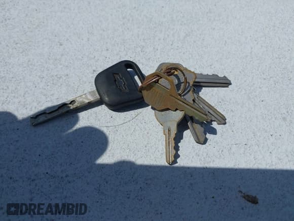 ✅ 2015 Chevrolet Silverado 2500HD Work Truck • VIN: 1GB2CUEG8FZ500140 • Lot: 41886489. Listed on IAAI with 242,400 mi. Free auction sales archive from the USA and detailed vehicle history report at DreamBid. Image 11.