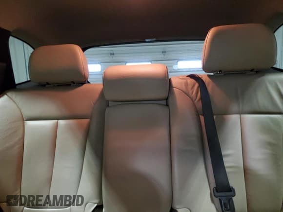 ✅ 2010 Hyundai Santa Fe Limited • VIN: 5NMSK4AG9AH341369 • Lot: 82395954. Listed on Copart with 199,818 mi. Free auction sales archive from the USA and detailed vehicle history report at DreamBid. Image 10.