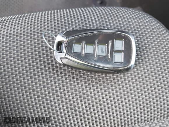 ✅ 2019 Chevrolet Traverse LT Cloth • VIN: 1GNEVGKW1KJ102929 • Lot: 43403444. Wystawiony na IAAI z przebiegiem 54 973 mil. Bezpłatny archiwum sprzedaży aukcyjnych z USA i szczegółowy raport historii pojazdu na DreamBid. Zdjęcie 11.