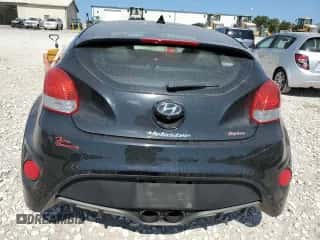 2015 Hyundai Veloster Turbo z VIN KMHTC6AE6FU232889, wystawiony jako Copart lot #71652674 z przebiegiem 122 709 mil mil oraz Szkoda całkowita • Salvage title. Historia ofert i sprzedaży dostępna na DreamBid. Obrazek 6.